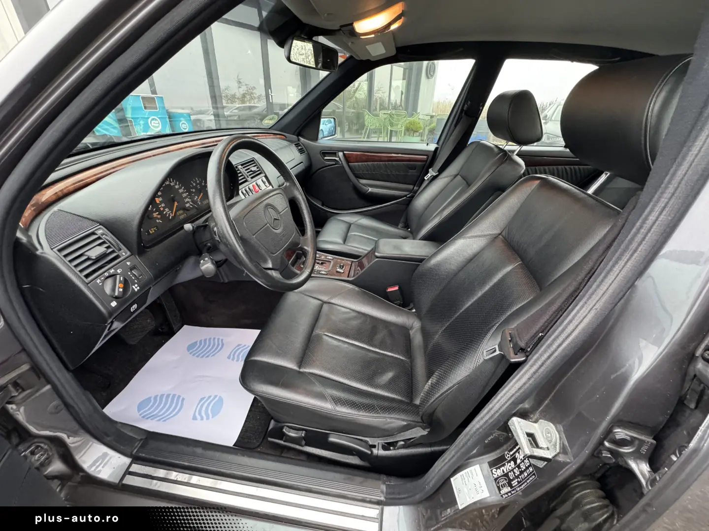 MERCEDES-BENZ C240    AUTOMAT