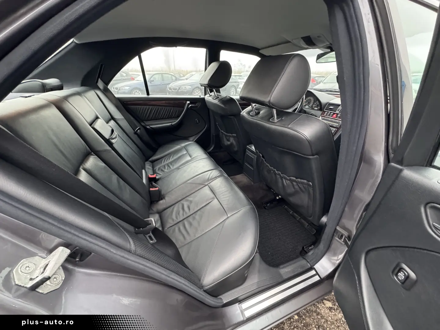 MERCEDES-BENZ C240    AUTOMAT