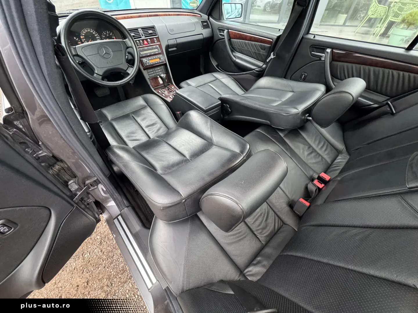 MERCEDES-BENZ C240    AUTOMAT