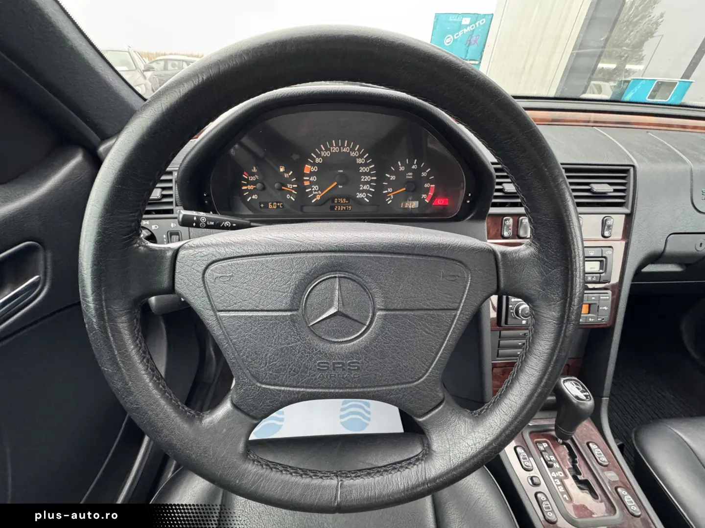 MERCEDES-BENZ C240    AUTOMAT