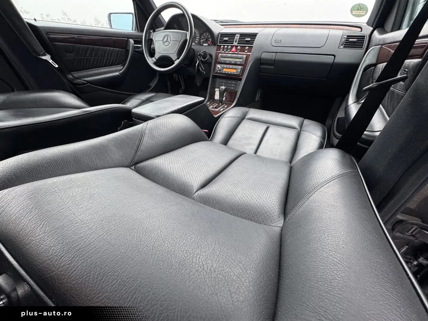 MERCEDES-BENZ C240    AUTOMAT