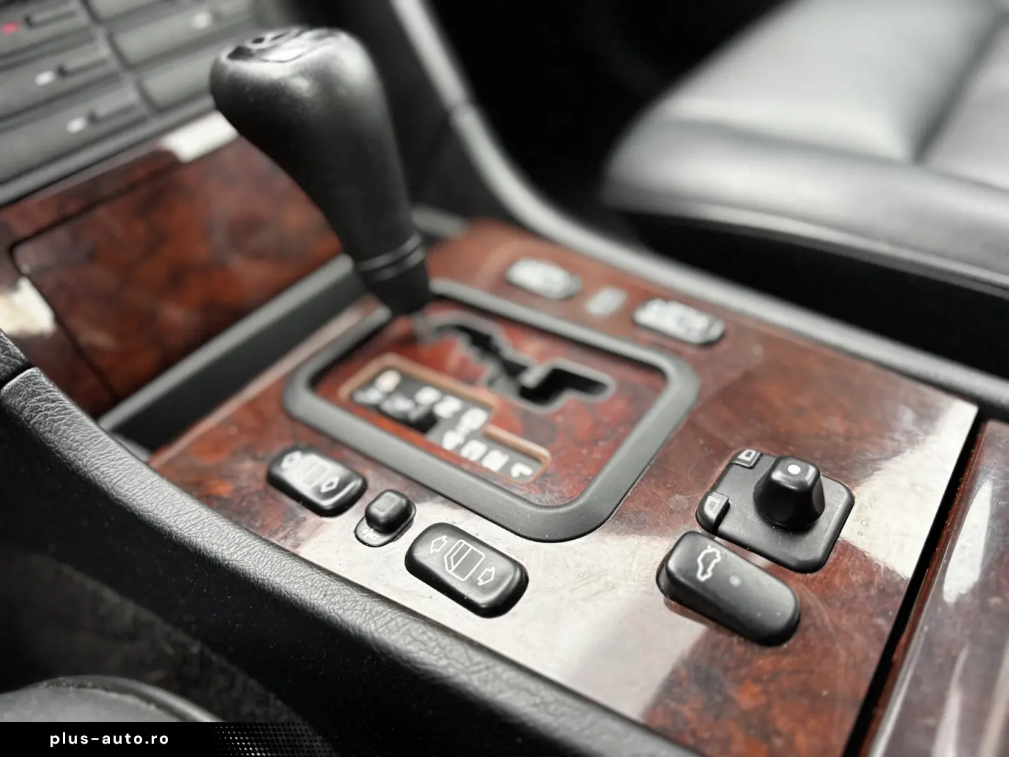 MERCEDES-BENZ C240    AUTOMAT