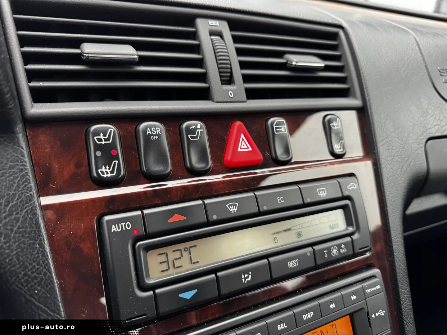 MERCEDES-BENZ C240    AUTOMAT