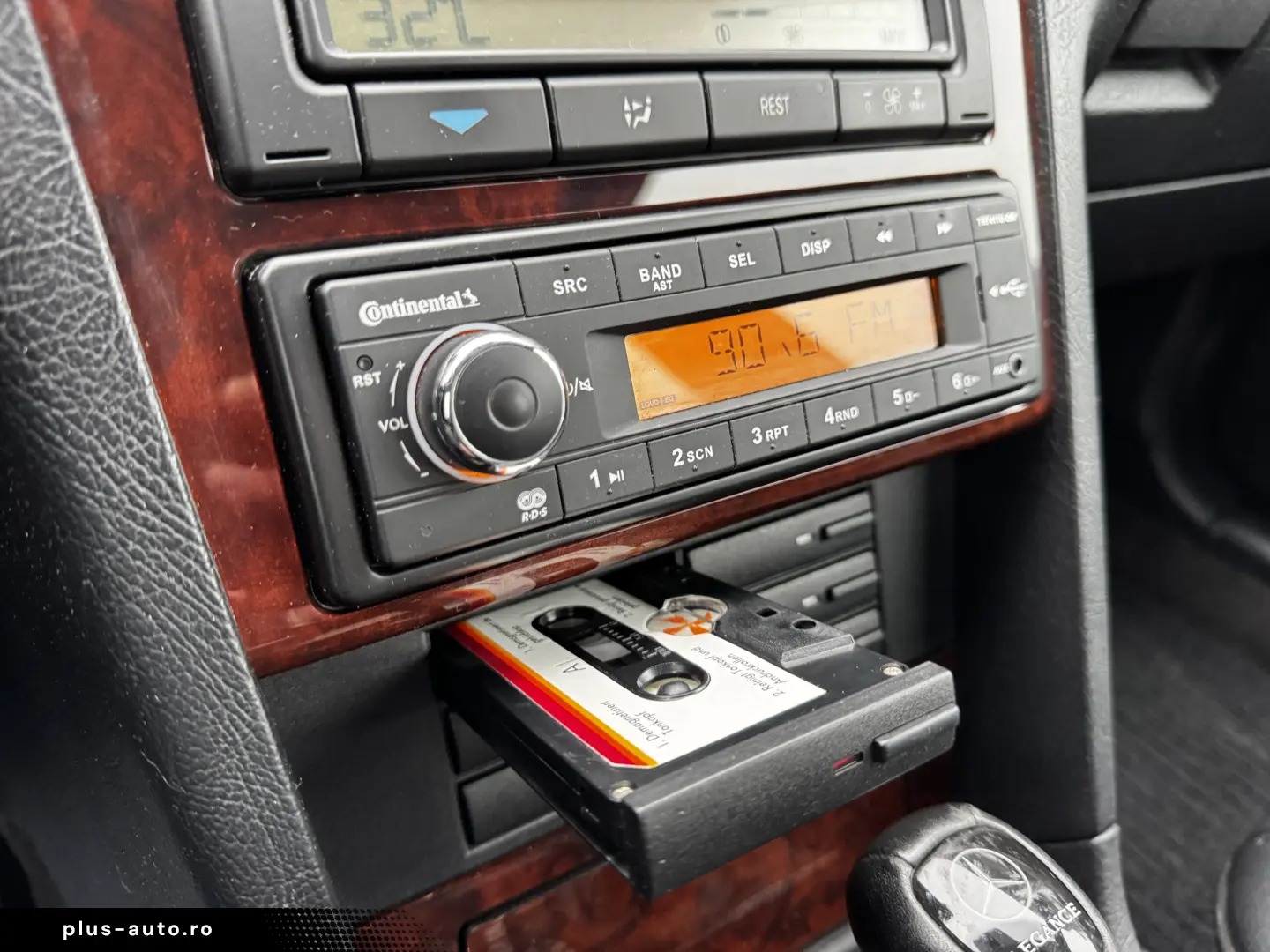 MERCEDES-BENZ C240    AUTOMAT