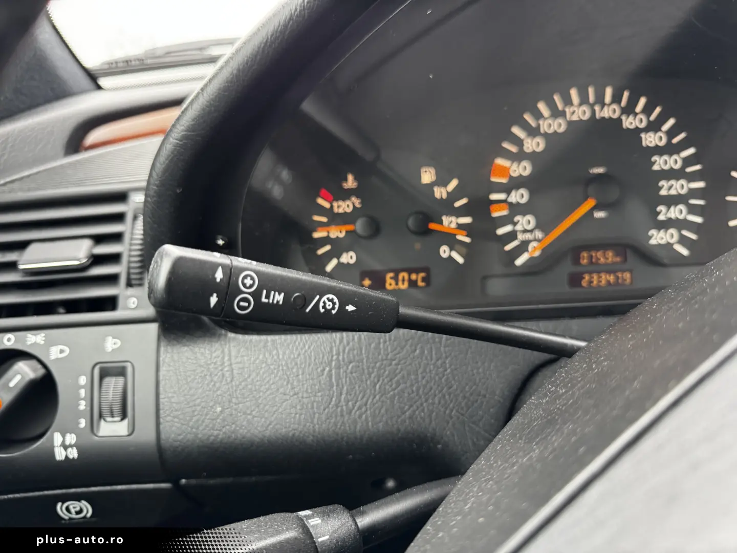 MERCEDES-BENZ C240    AUTOMAT