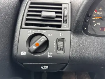 MERCEDES-BENZ C240    AUTOMAT