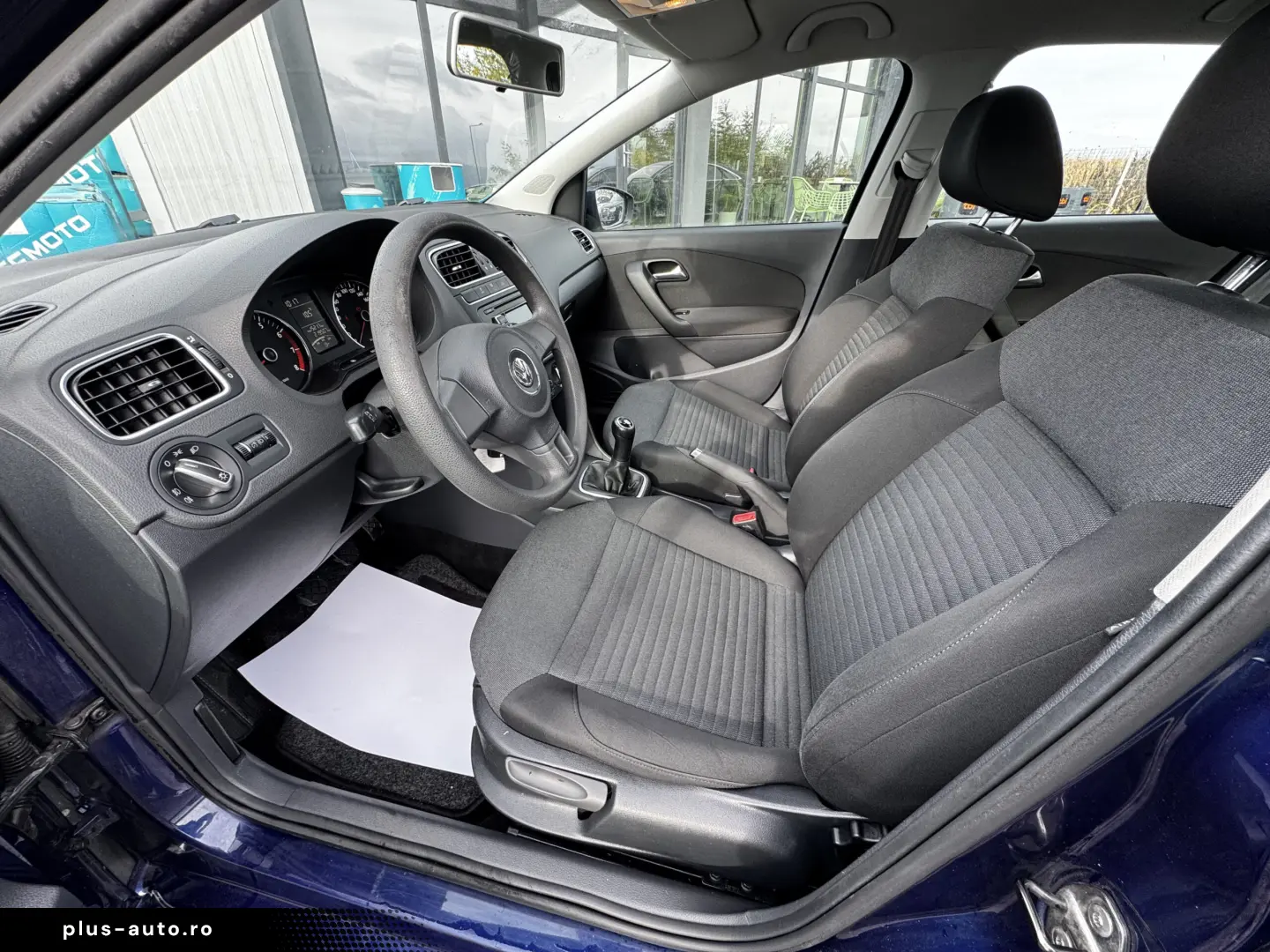 VOLKSWAGEN POLO    1.2 TSI    AER CONDITIONAT