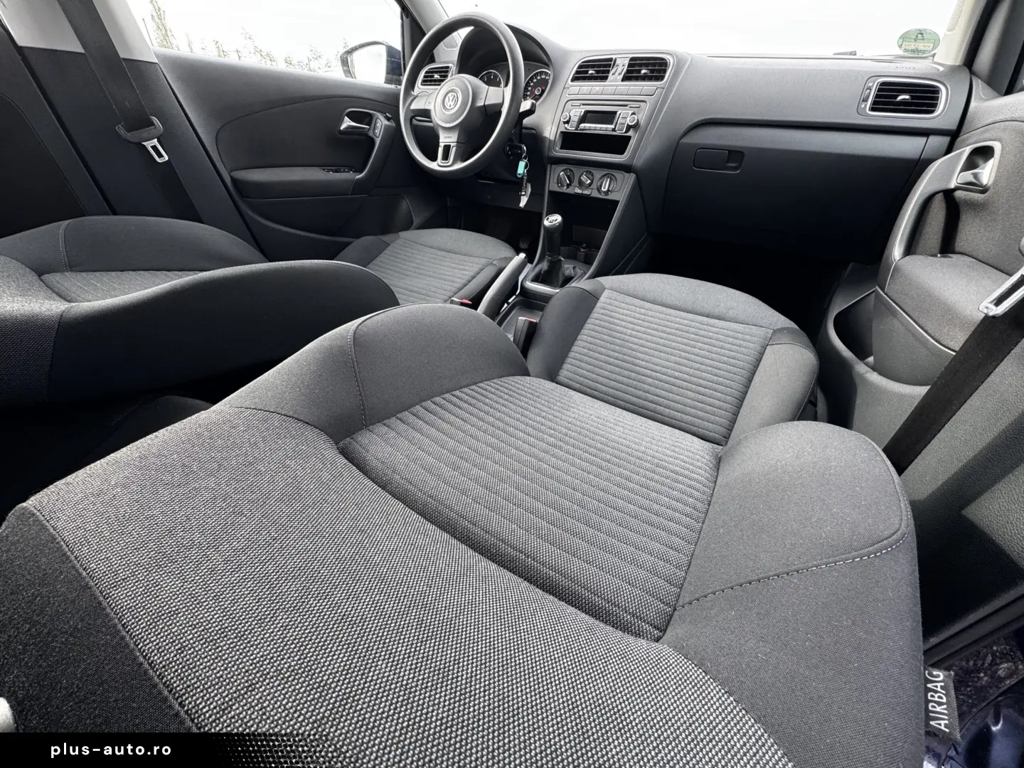 VOLKSWAGEN POLO    1.2 TSI    AER CONDITIONAT