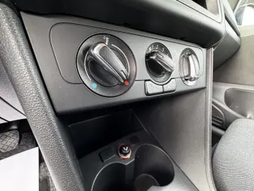 VOLKSWAGEN POLO    1.2 TSI    AER CONDITIONAT