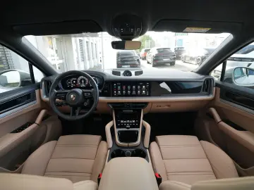 PORSCHE Cayenne E-Hybrid Coupé BEIGE-SPORTDESIGN-INNO-22