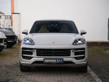 PORSCHE Cayenne E-Hybrid Coupé BEIGE-SPORTDESIGN-INNO-22