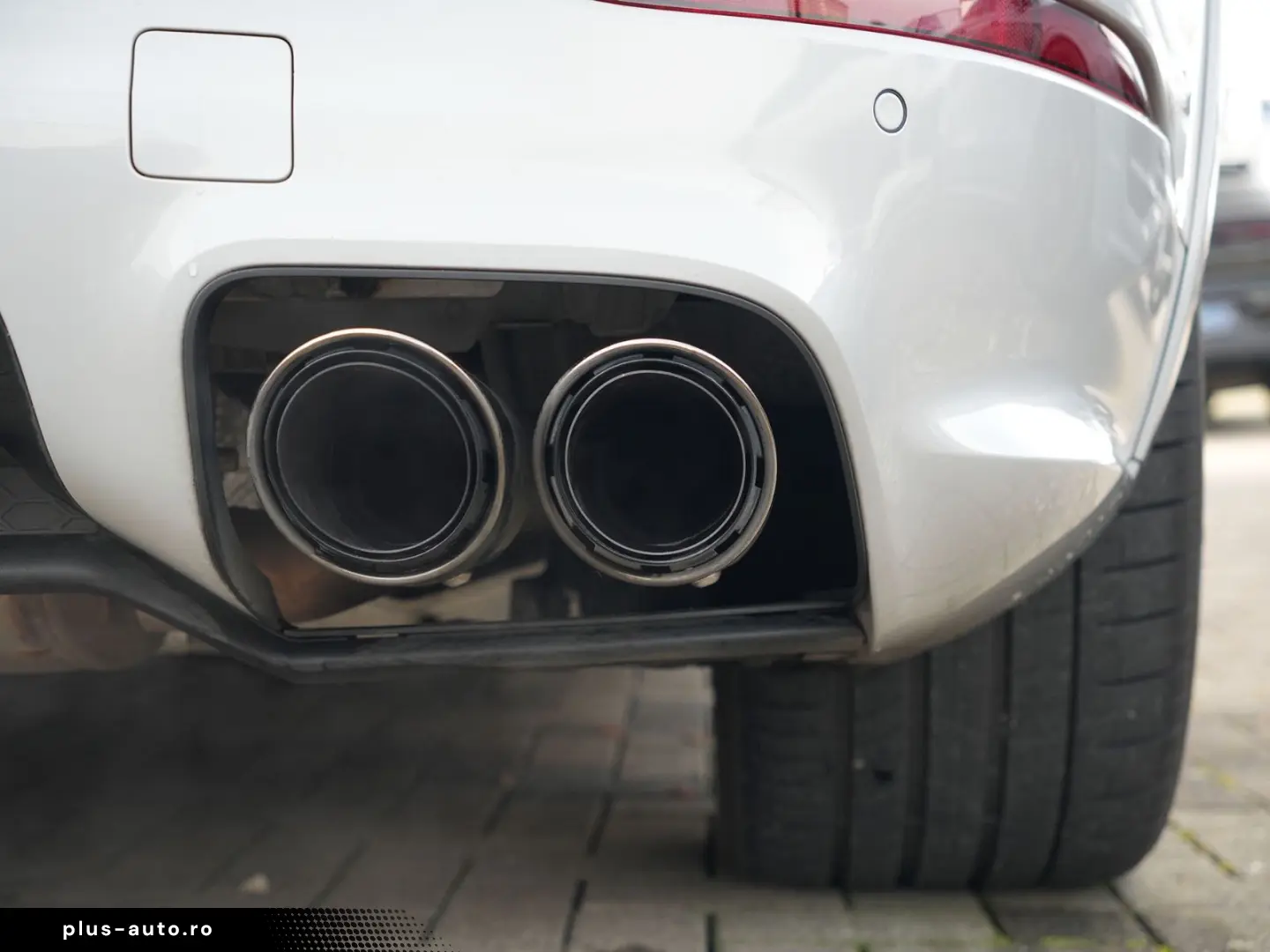 PORSCHE Cayenne E-Hybrid Coupé BEIGE-SPORTDESIGN-INNO-22