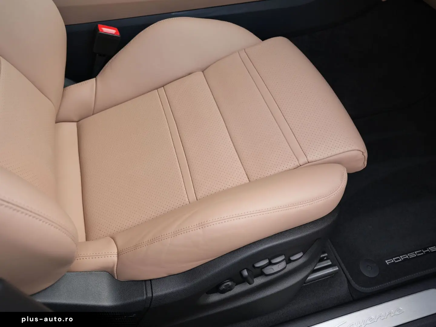 PORSCHE Cayenne E-Hybrid Coupé BEIGE-SPORTDESIGN-INNO-22