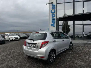 TOYOTA YARIS    2012    AER
