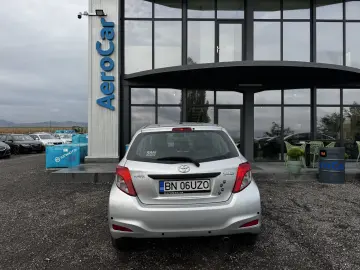 TOYOTA YARIS    2012    AER