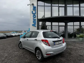TOYOTA YARIS    2012    AER