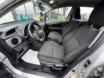 TOYOTA YARIS    2012    AER