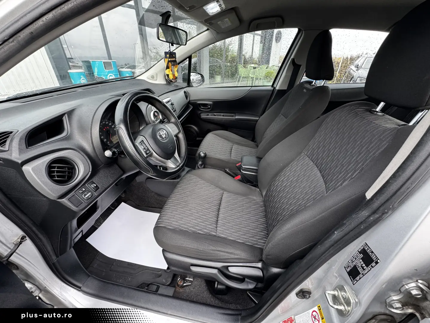 TOYOTA YARIS    2012    AER