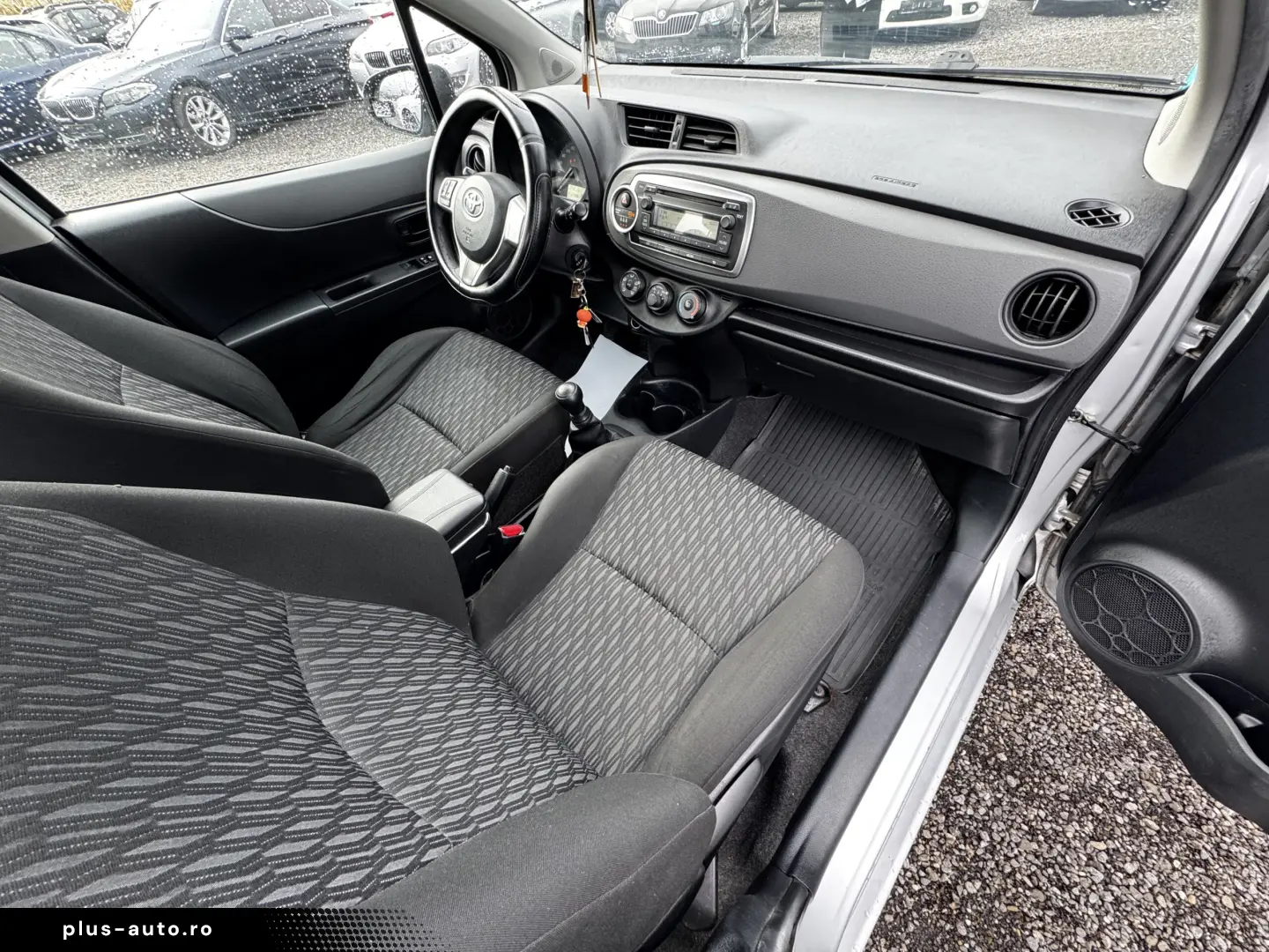 TOYOTA YARIS    2012    AER
