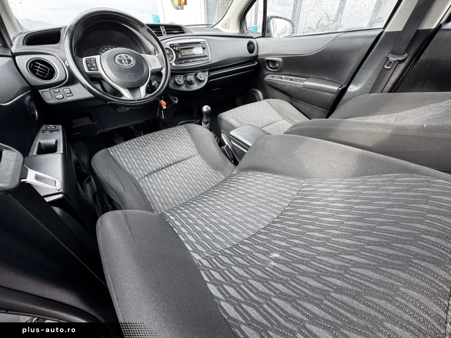 TOYOTA YARIS    2012    AER