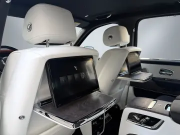 ROLLS ROYCE Cullinan 4 Seats Audio Series II heated&cooled