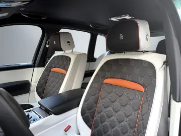 ROLLS ROYCE Cullinan 4 Seats Audio Series II heated&cooled