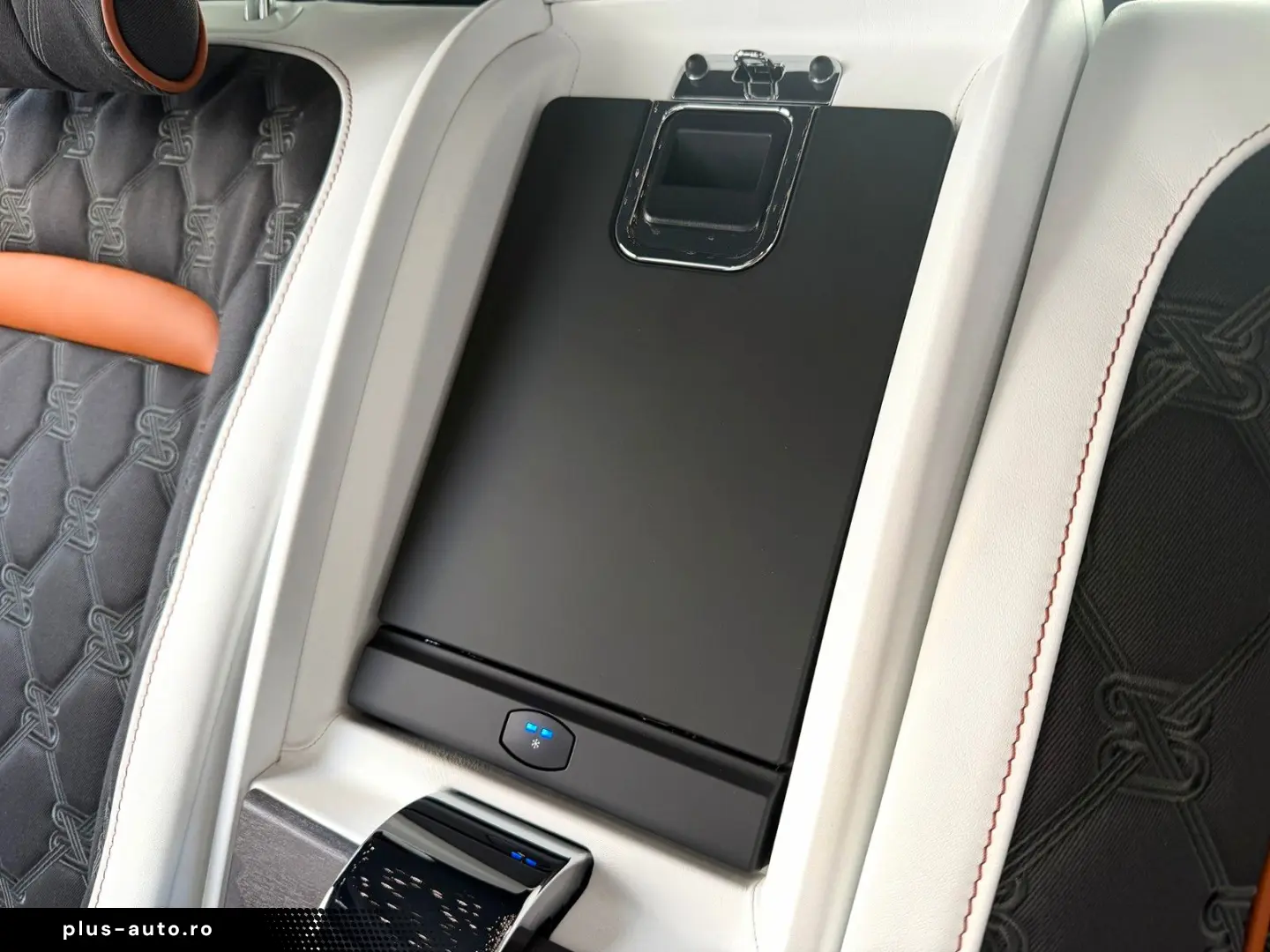 ROLLS ROYCE Cullinan 4 Seats Audio Series II heated&cooled