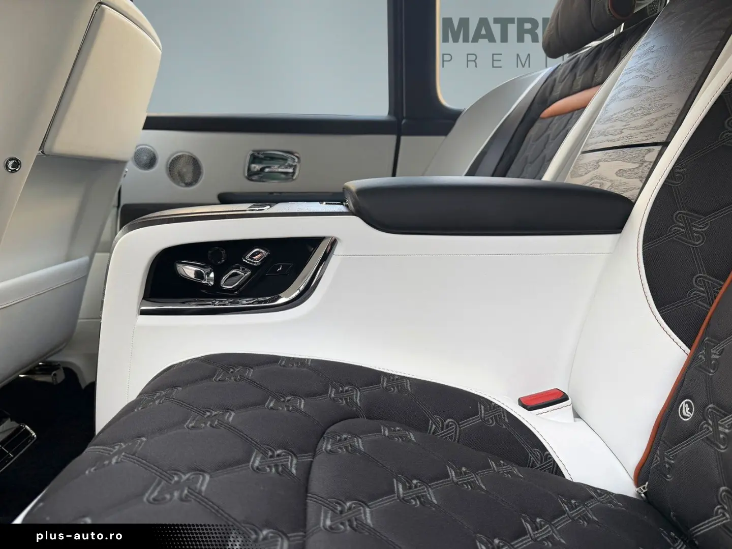 ROLLS ROYCE Cullinan 4 Seats Audio Series II heated&cooled