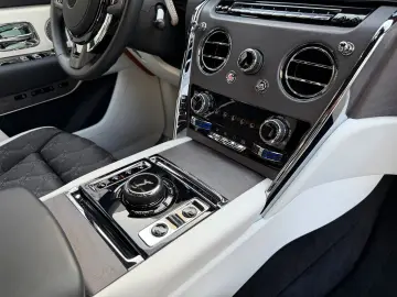 ROLLS ROYCE Cullinan 4 Seats Audio Series II heated&cooled