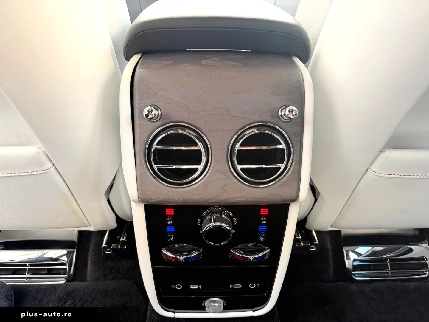 ROLLS ROYCE Cullinan 4 Seats Audio Series II heated&cooled