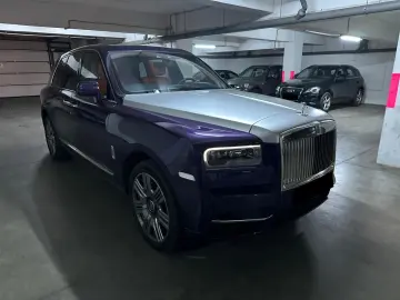 ROLLS ROYCE Cullinan