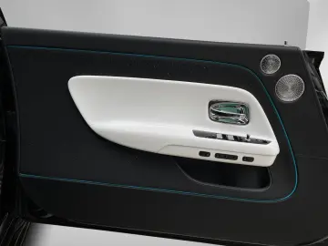 ROLLS ROYCE Black Badge - Bespoke Starlight Carbon