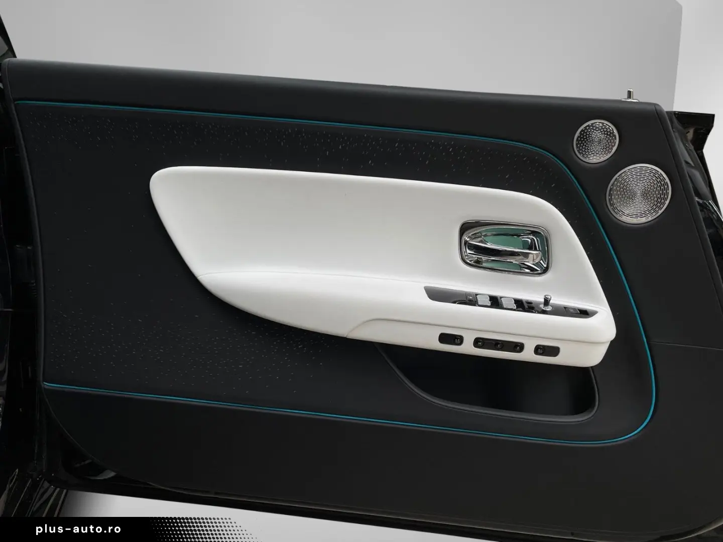 ROLLS ROYCE Black Badge - Bespoke Starlight Carbon