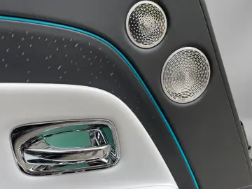 ROLLS ROYCE Black Badge - Bespoke Starlight Carbon