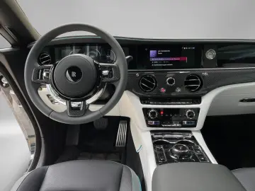 ROLLS ROYCE Black Badge - Bespoke Starlight Carbon