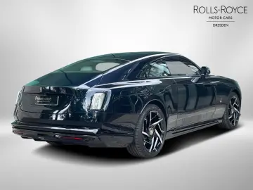 ROLLS ROYCE Black Badge - Bespoke Starlight Carbon