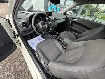AUDI A1    1.6 TDI    CLIMA