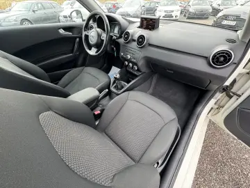 AUDI A1    1.6 TDI    CLIMA
