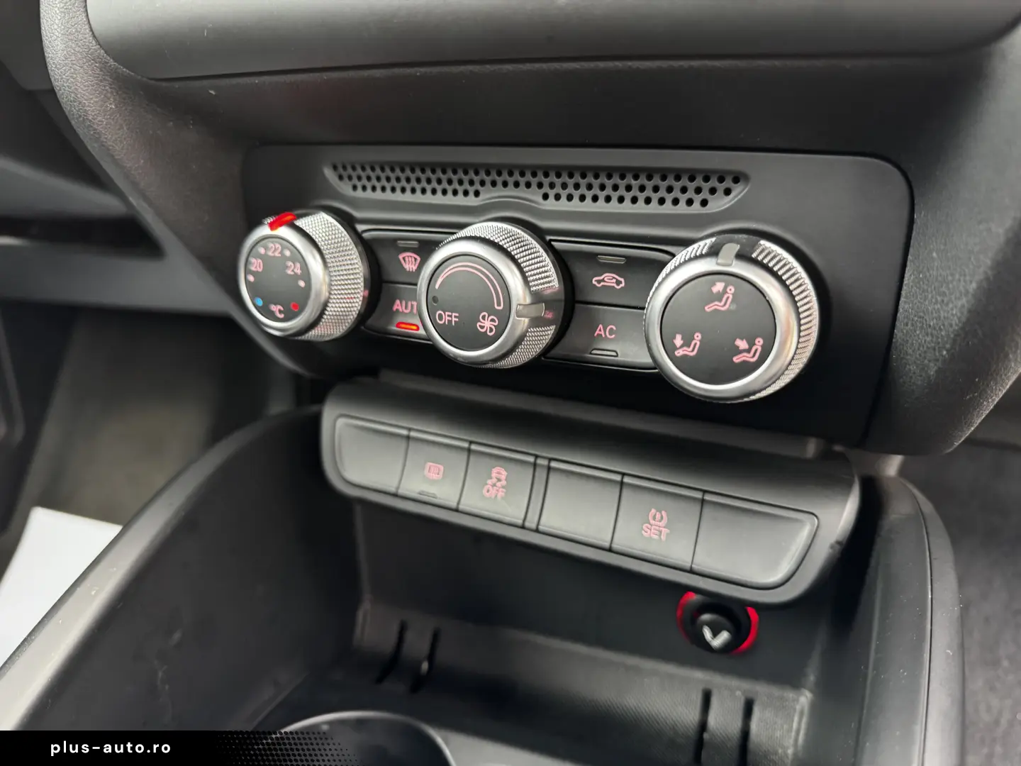 AUDI A1    1.6 TDI    CLIMA