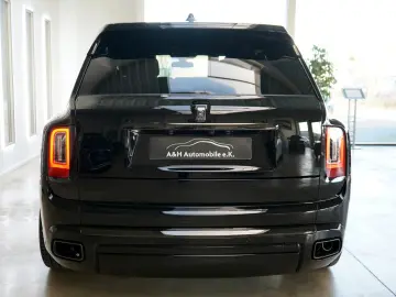 ROLLS ROYCE Cullinan BLACK BADGE MANSORY STARLIGHT BESPOKE
