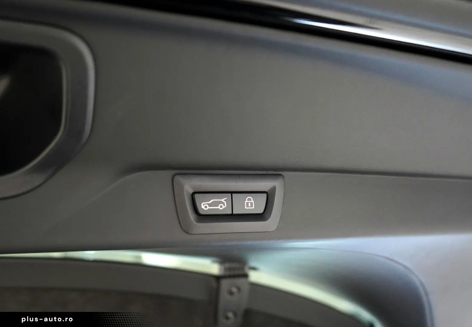 ROLLS ROYCE Cullinan BLACK BADGE MANSORY STARLIGHT BESPOKE