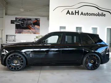 ROLLS ROYCE Cullinan BLACK BADGE MANSORY STARLIGHT BESPOKE