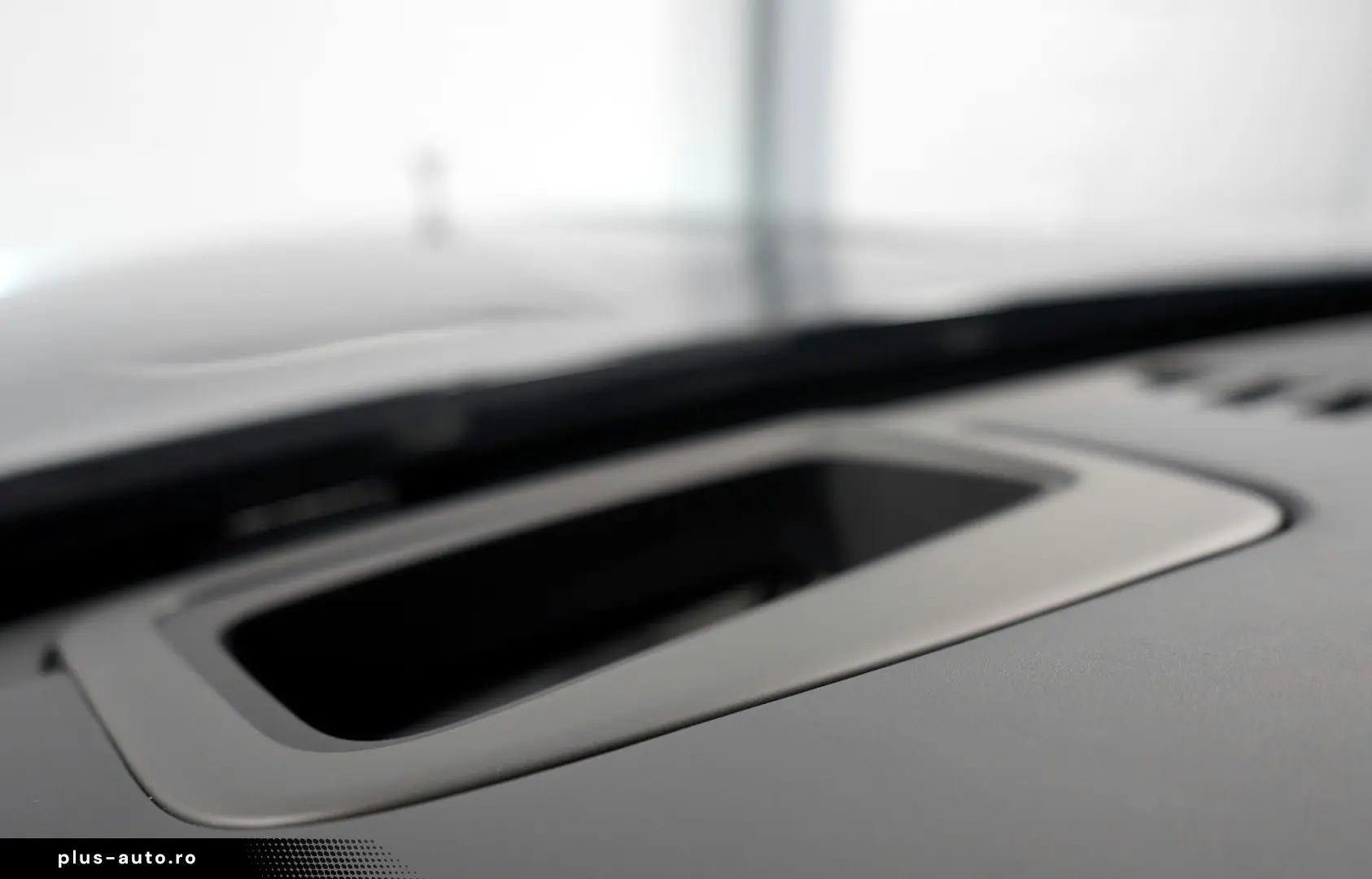 ROLLS ROYCE Cullinan BLACK BADGE MANSORY STARLIGHT BESPOKE