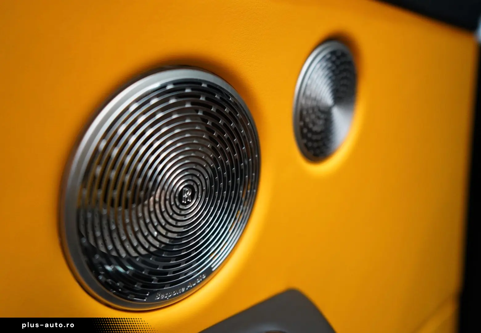 ROLLS ROYCE Cullinan BLACK BADGE MANSORY STARLIGHT BESPOKE