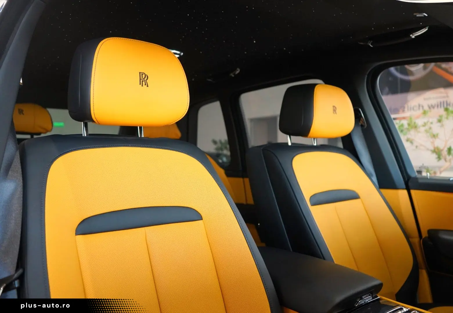 ROLLS ROYCE Cullinan BLACK BADGE MANSORY STARLIGHT BESPOKE