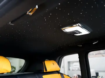 ROLLS ROYCE Cullinan BLACK BADGE MANSORY STARLIGHT BESPOKE