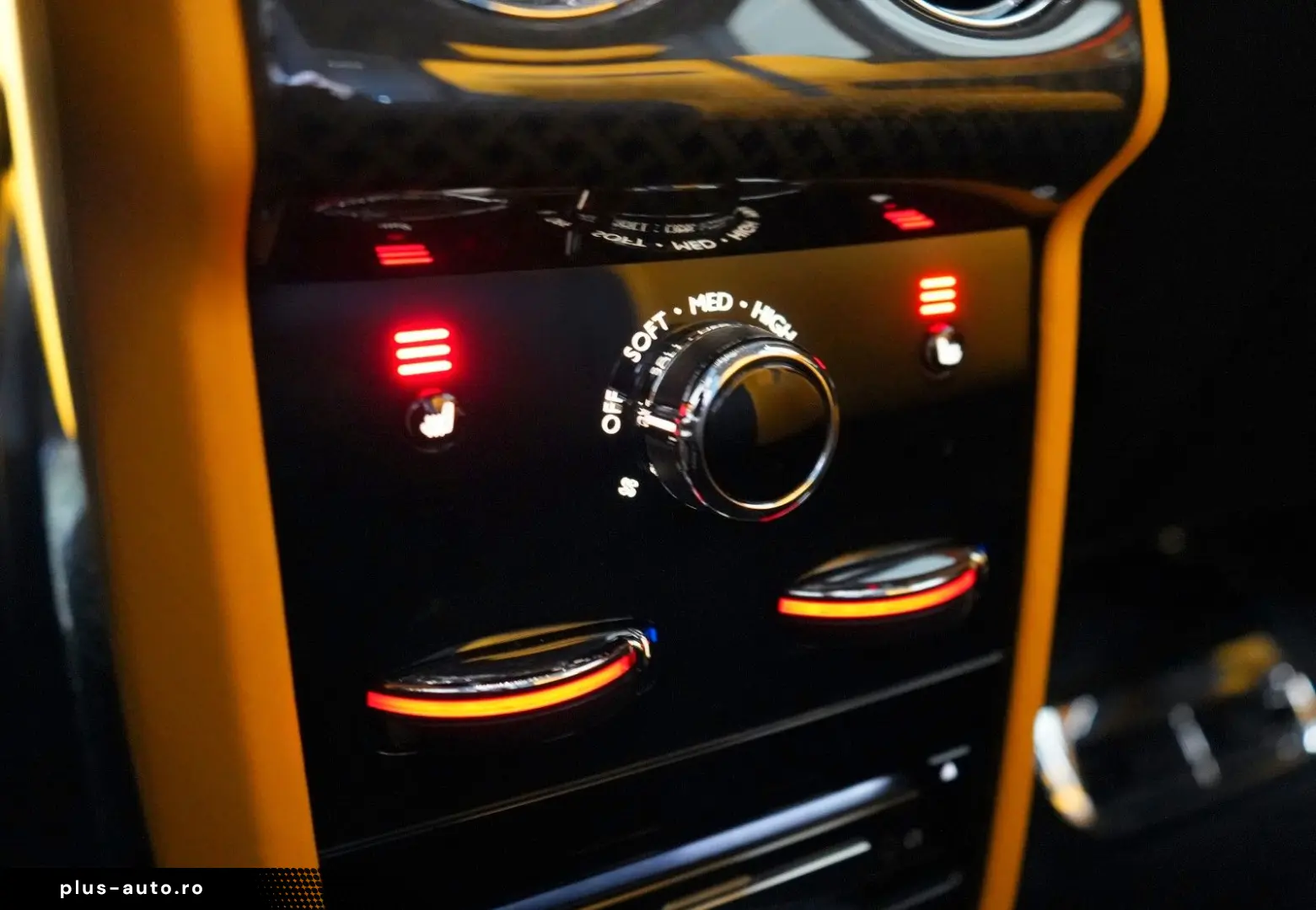 ROLLS ROYCE Cullinan BLACK BADGE MANSORY STARLIGHT BESPOKE