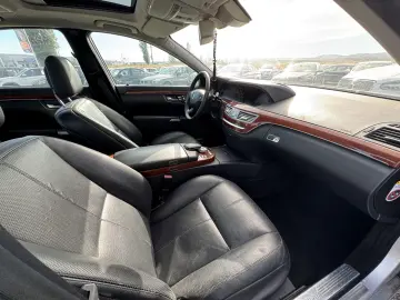 MERCEDES-BENZ S350    272 CP