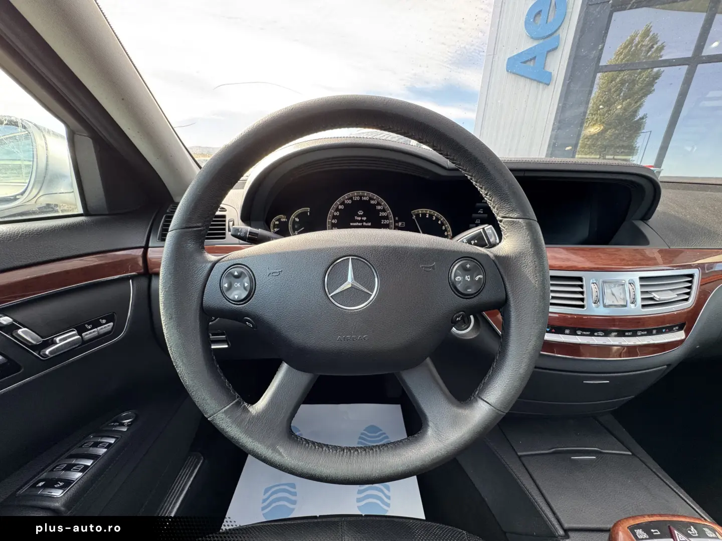 MERCEDES-BENZ S350    272 CP