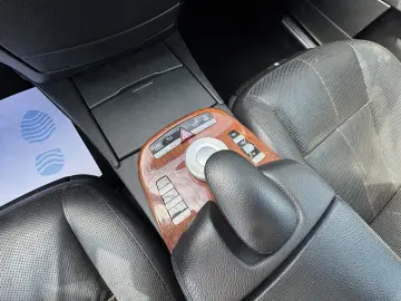 MERCEDES-BENZ S350    272 CP